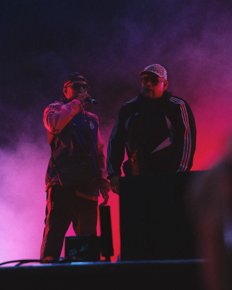 Celo & Abdi live auf der Bühne